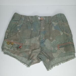 Anthropologie pilcro and the letterpress green shorts size 26P